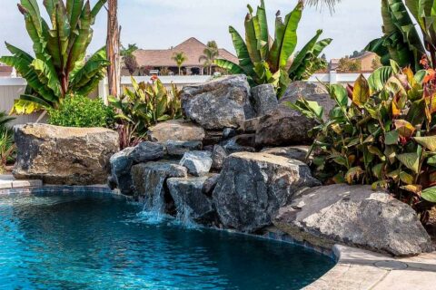 Vineyard Pools | We are the clear pool builder in the Fresno/Clovis area.